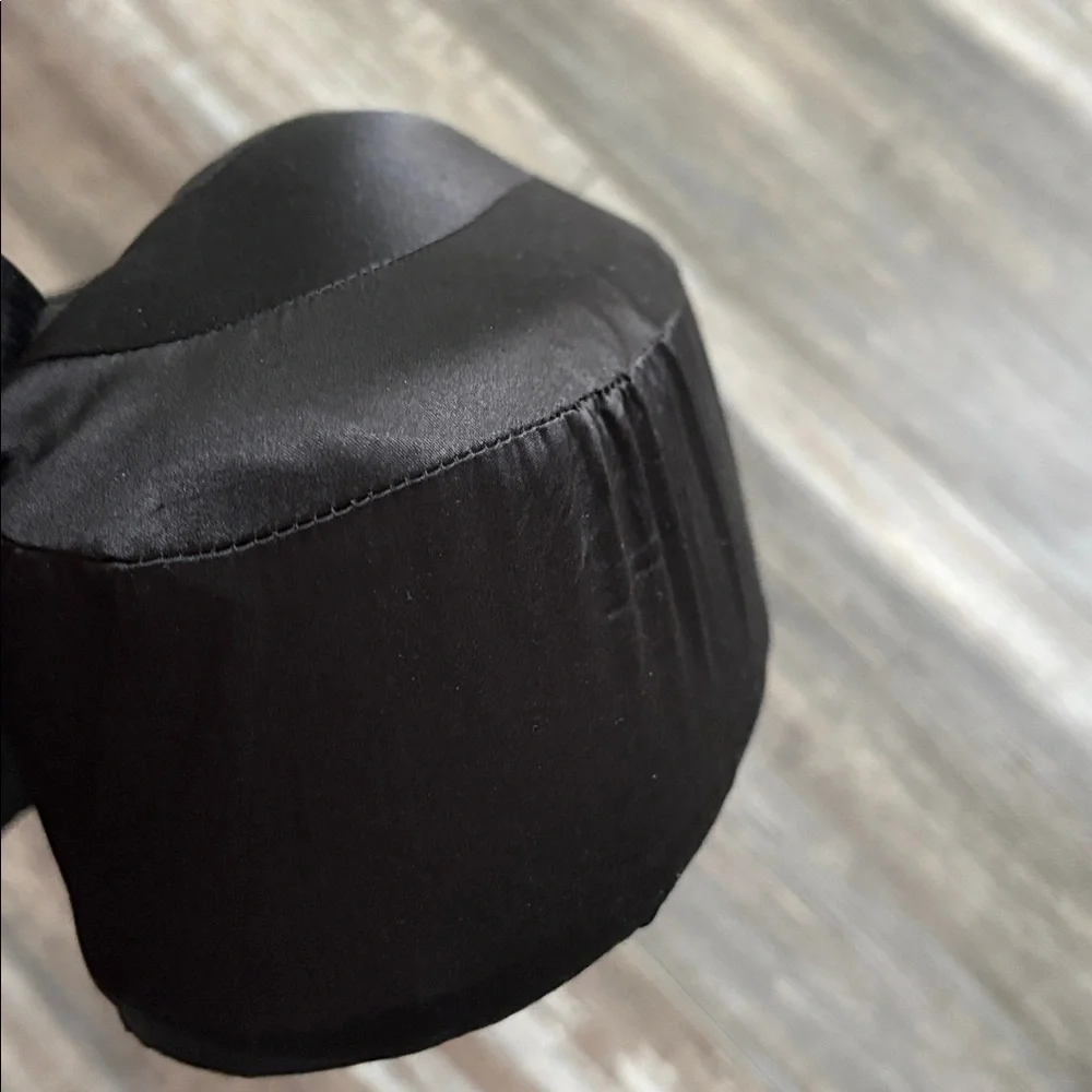 NIGHT Silk Memory Foam Midnight Black Travel Neck Pillow